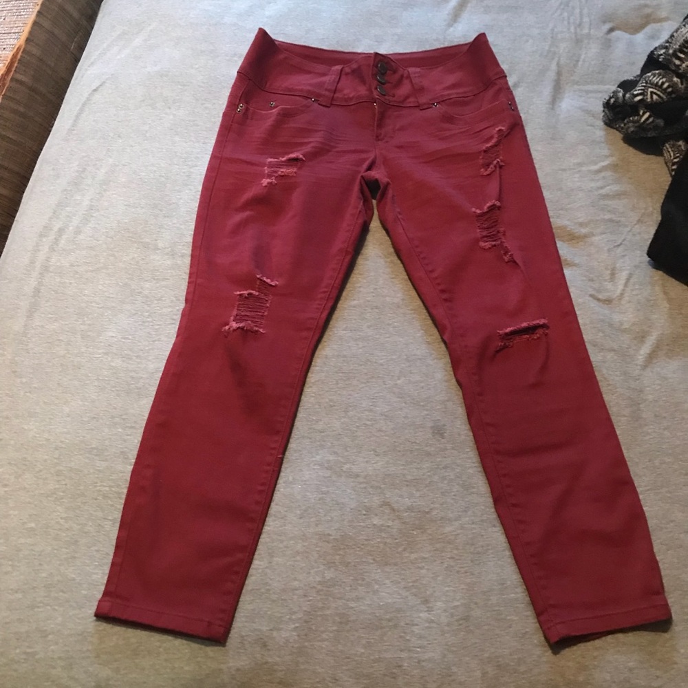NWOT Cropped Jeans